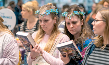 Es geht auch um die Bedeutung von Literatur aus der Perspektive eines jungen Publikums. (Photo: Leipziger Messe / Tom Schulze)